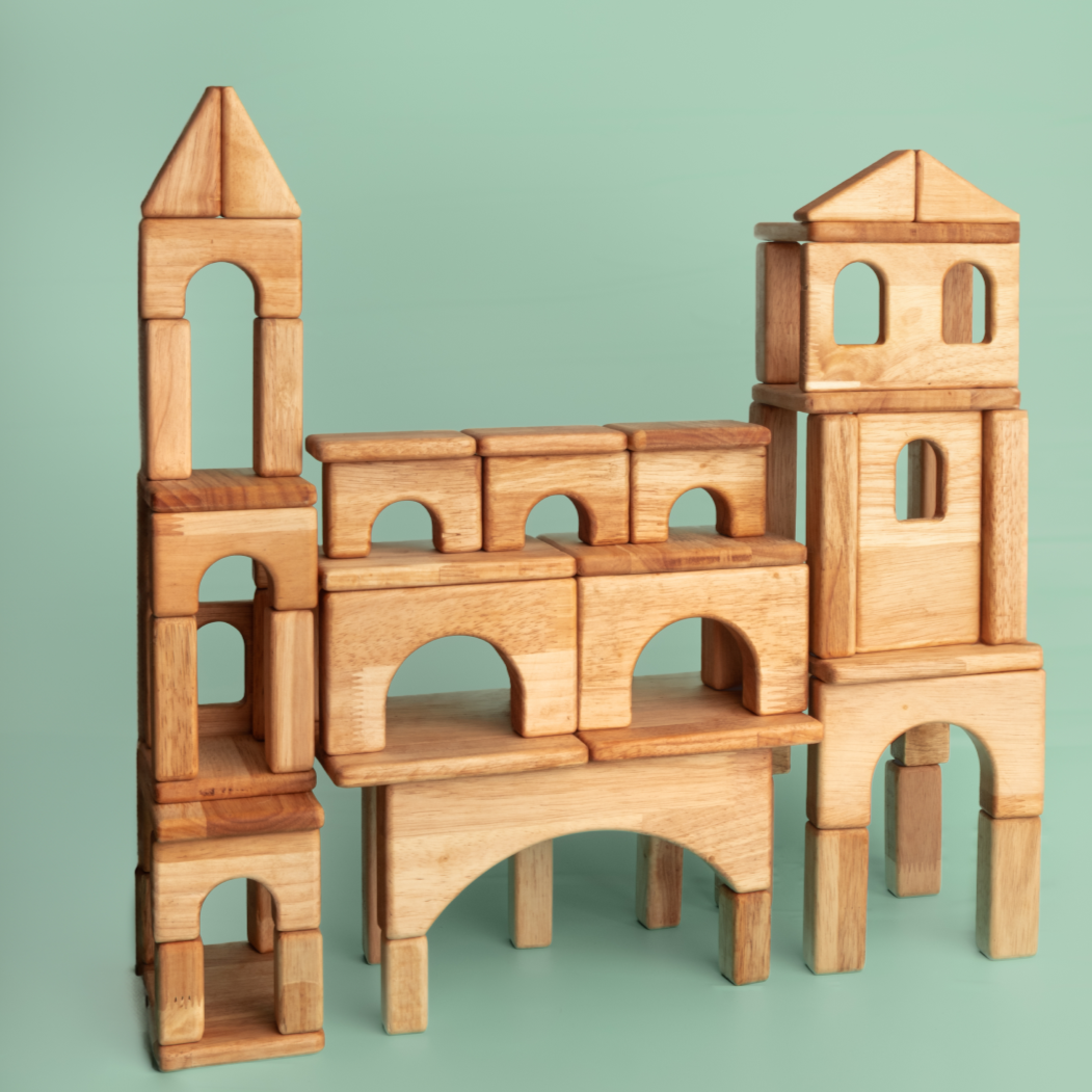 Tower Build - Play System (23 - 83 pcs)